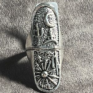 Silver Southwest motif long Ring
